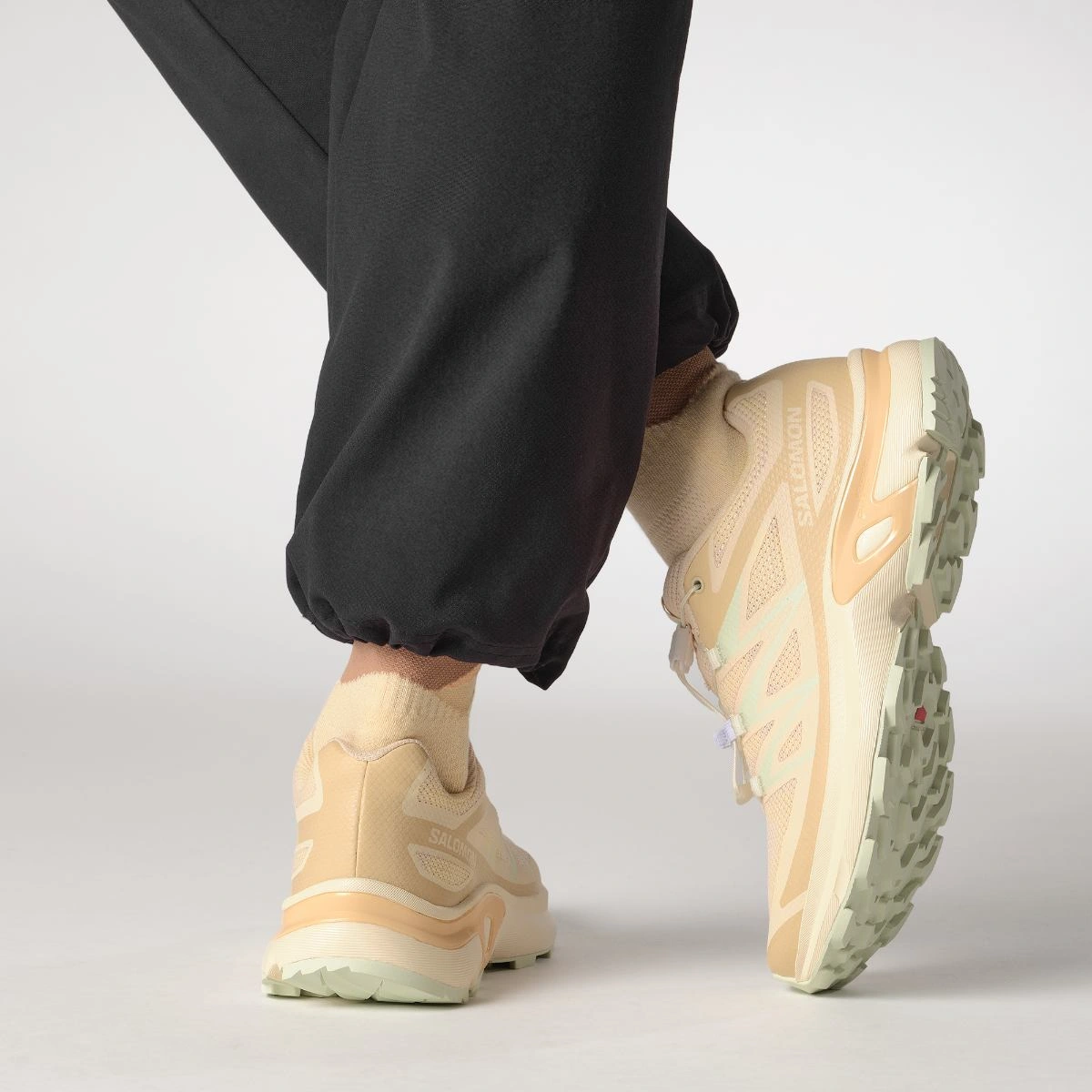 SALOMON - XT-EVR – L47620200 – sun-kiss-hazelnut-canary-green – 1